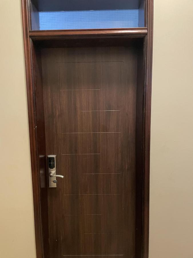 Jaffa Suites Kampala Luaran gambar
