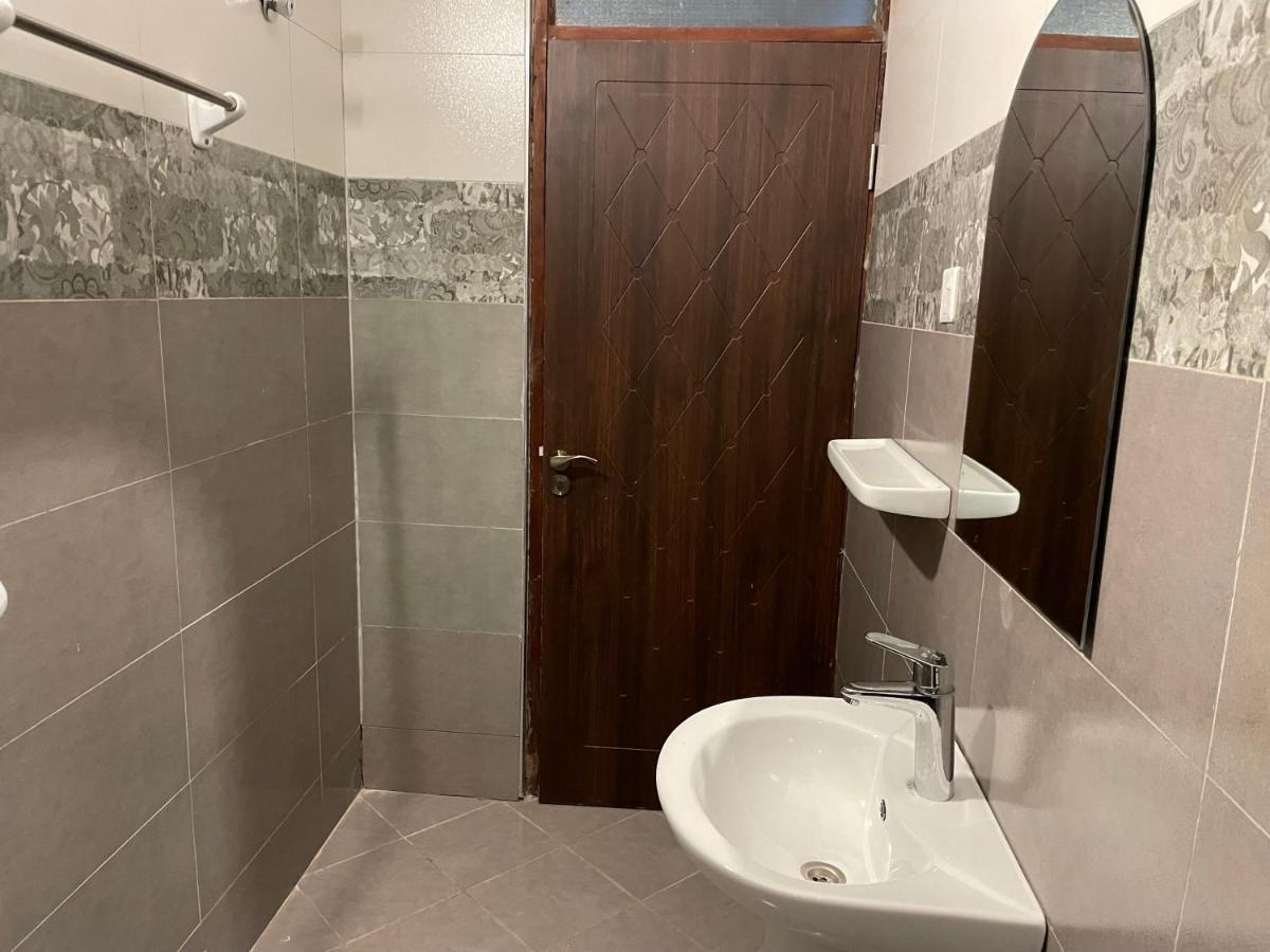 Jaffa Suites Kampala Luaran gambar